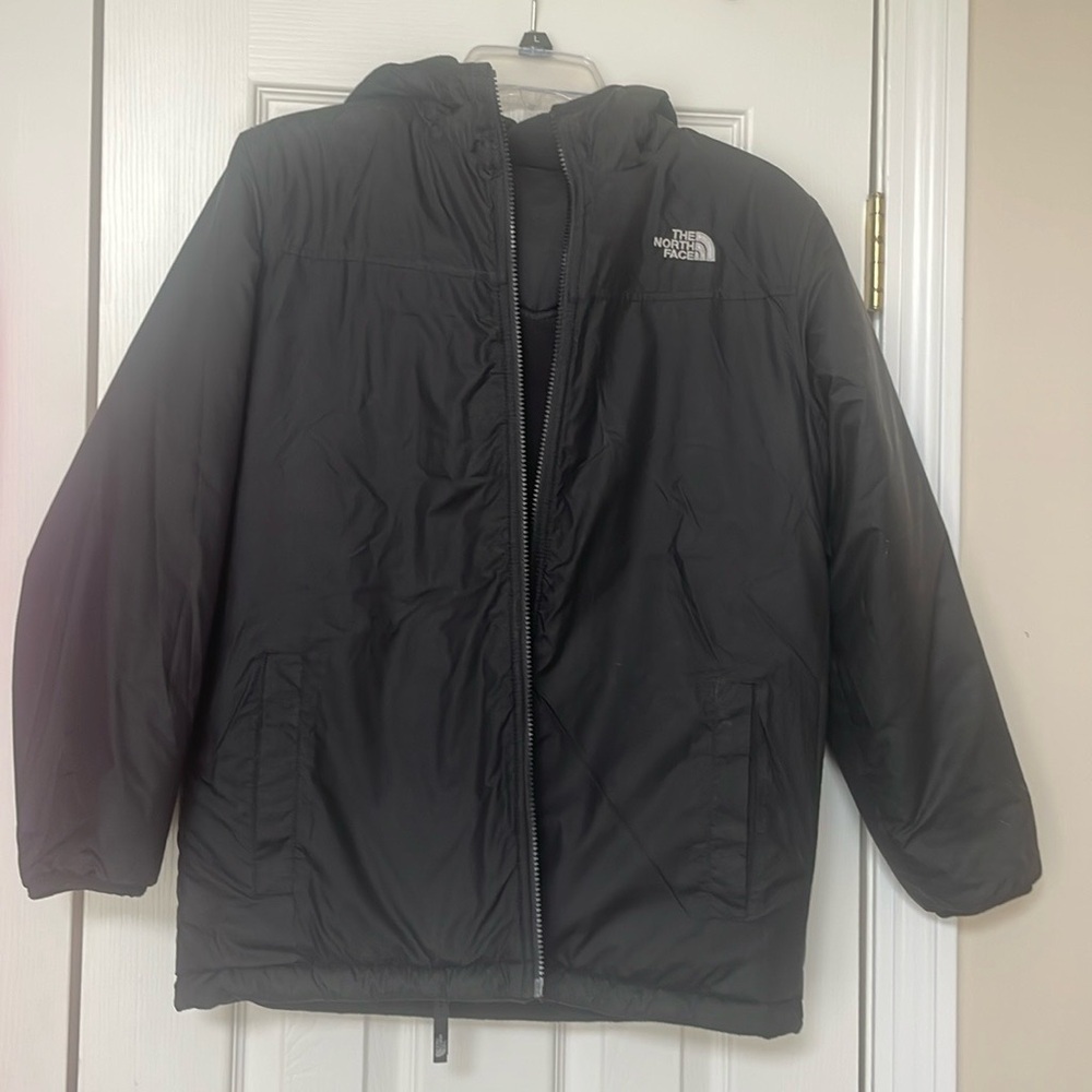 The North Face Boys reversible puffer jacket
